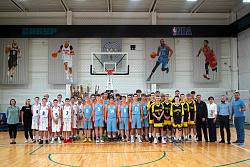  Сегодня прошло открытие Открытого первенства города Нижневартовска по баскетболу среди команд юношей 2006-2008 годов рождения. 
