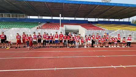 На стадионе «Центральный» прошел первый вид спартакиады "Самотлорские спортивные игры» среди спортивных лагерей дневного пребывания. 