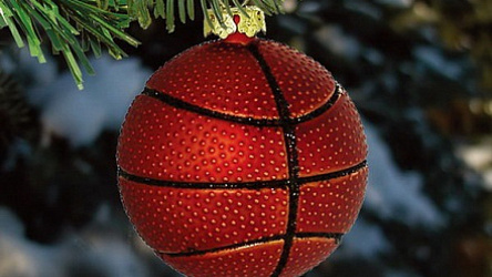 Дед Мороз и баскетбол.