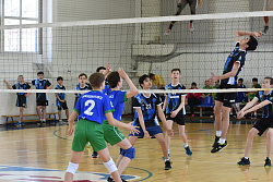  В спорткомплексе «Югра» стартовало первенство округа по волейболу среди юношей 2009-2010 