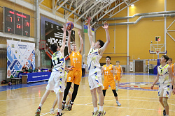  Матчи финала чемпионата Уральского федерального округа Школьной баскетбольной лиги "КЭС-Баскет" стартовали в Нижневартовске. 
