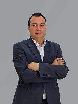 Сагдеев  Ильдар  Ринатович